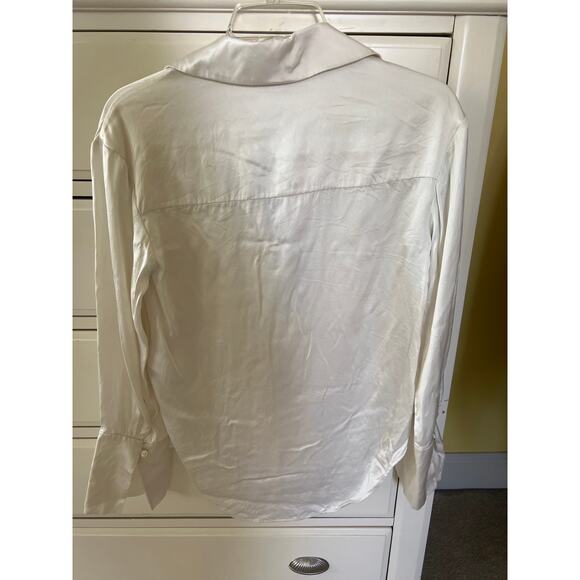 BR Banana Republic The Everyday 100% Silk Shirt Button Up Blouse Satiny Size XXS - Picture 8 of 8